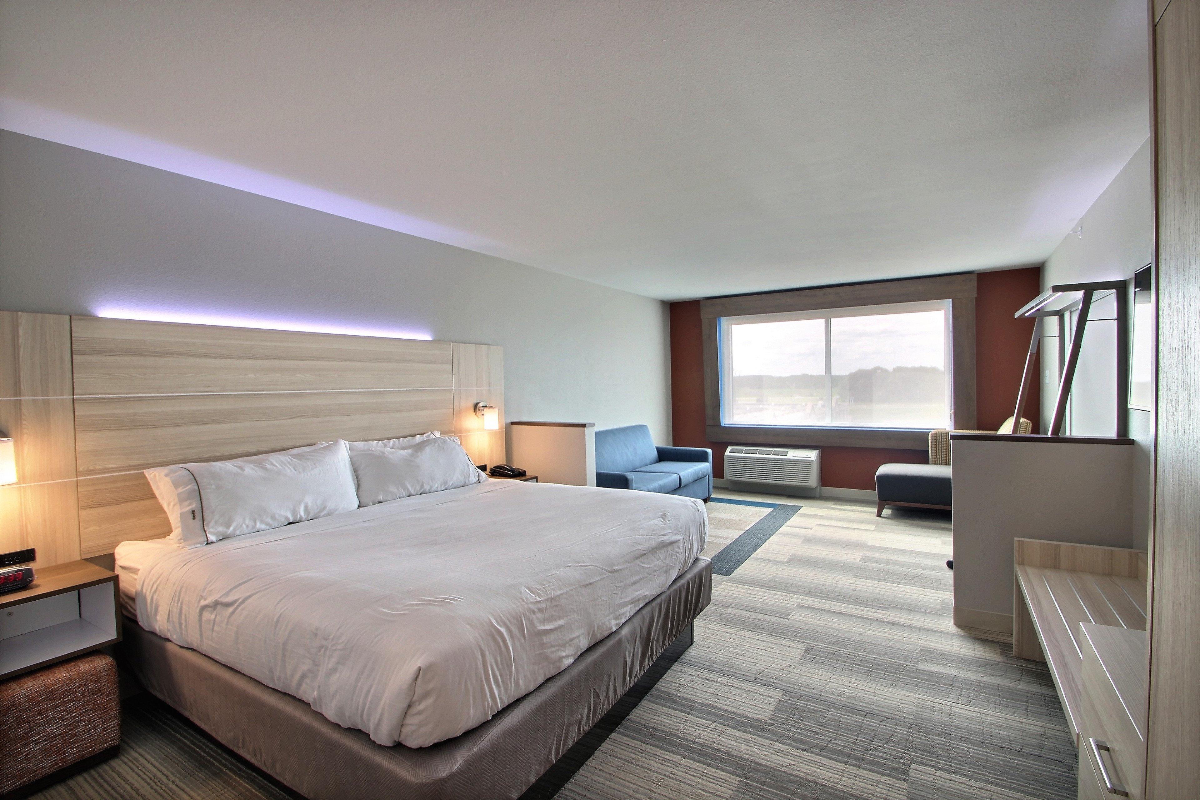 Holiday Inn Express & Suites Fond Du Lac By Ihg Exterior photo
