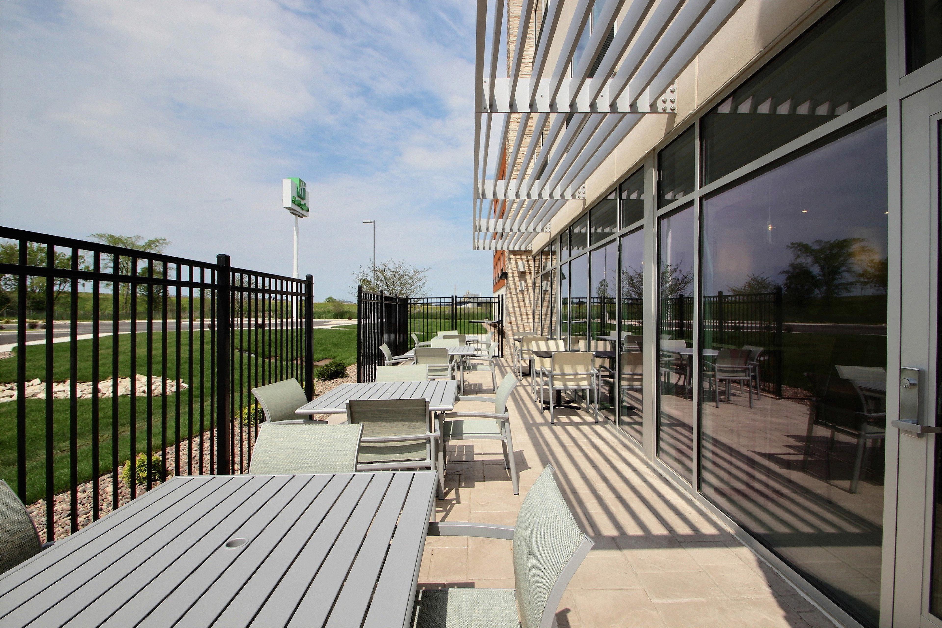 Holiday Inn Express & Suites Fond Du Lac By Ihg Exterior photo