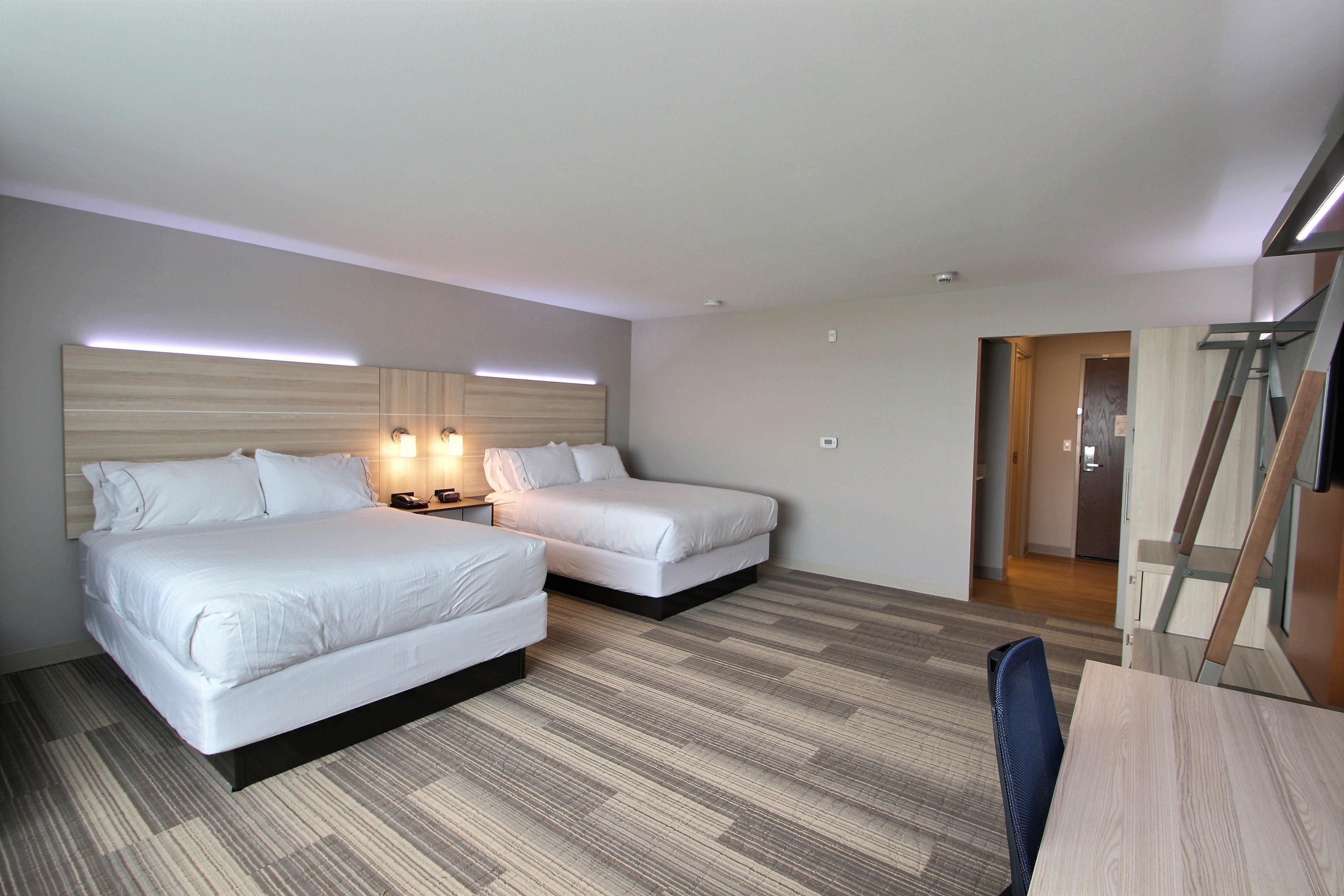 Holiday Inn Express & Suites Fond Du Lac By Ihg Exterior photo