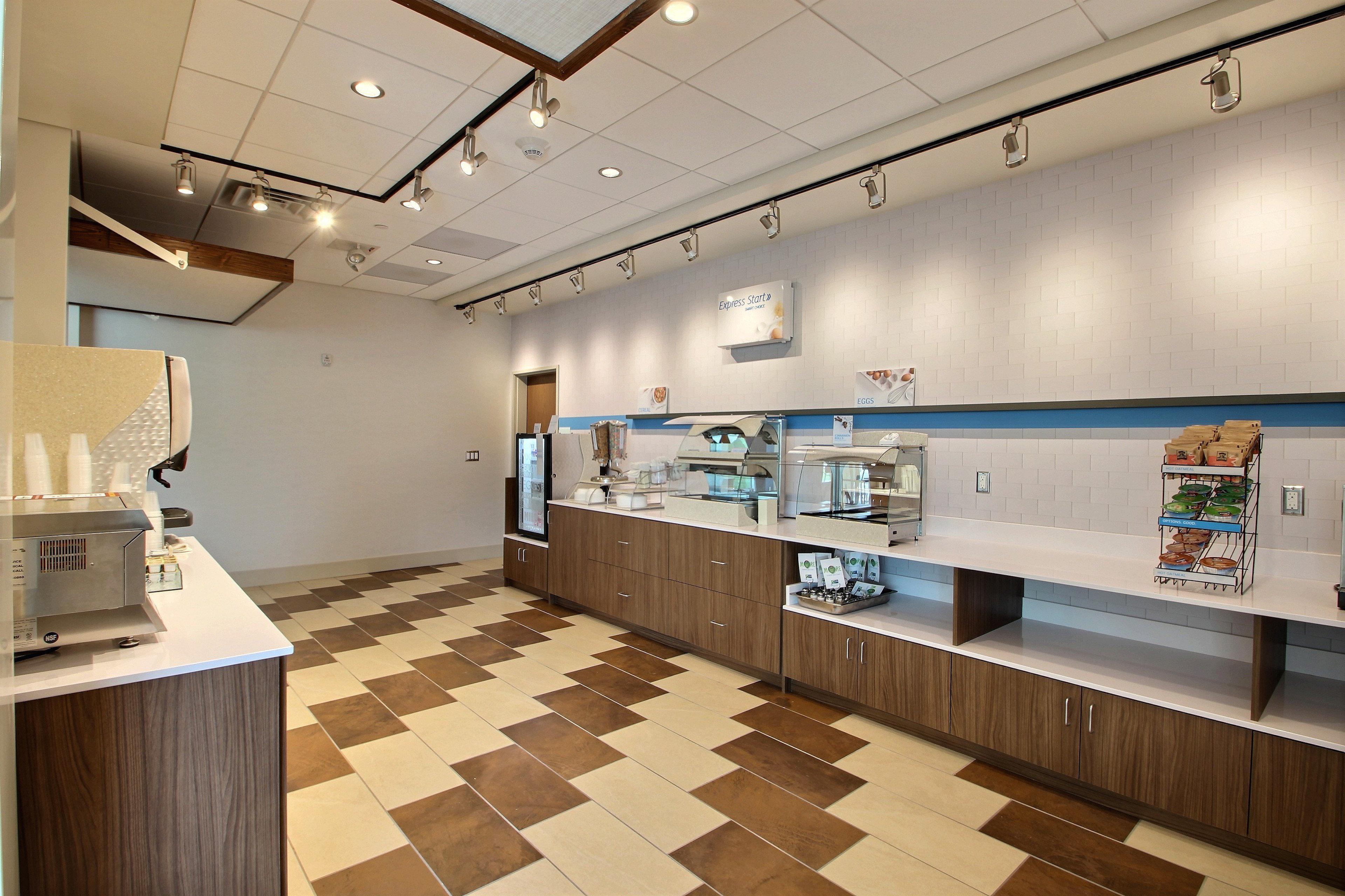 Holiday Inn Express & Suites Fond Du Lac By Ihg Exterior photo
